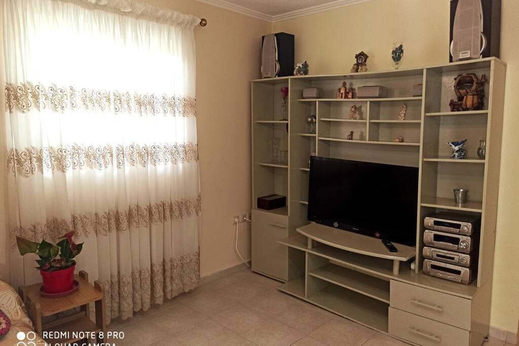 Jilda S Apartment With Private Garden! Нафплион Екстериор снимка