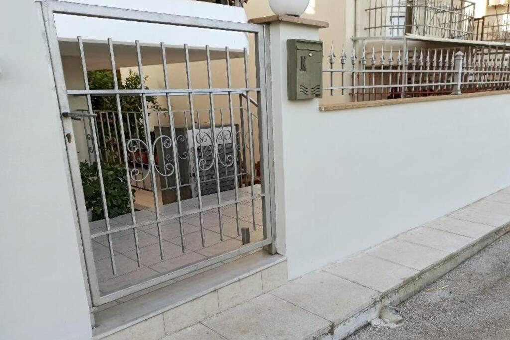 Jilda S Apartment With Private Garden! Нафплион Екстериор снимка